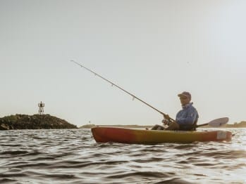 pesca en kayak